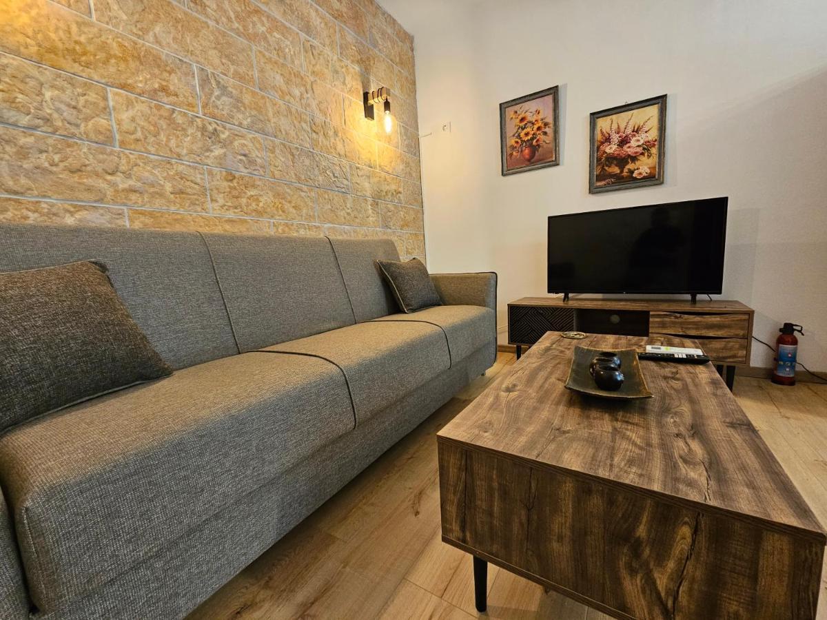 Honeywell Apartment